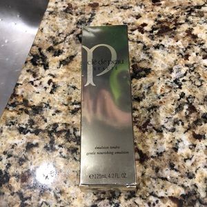 Cle de Peau Gentle Nourishing Emulsion